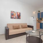 Dora\'S Apartments