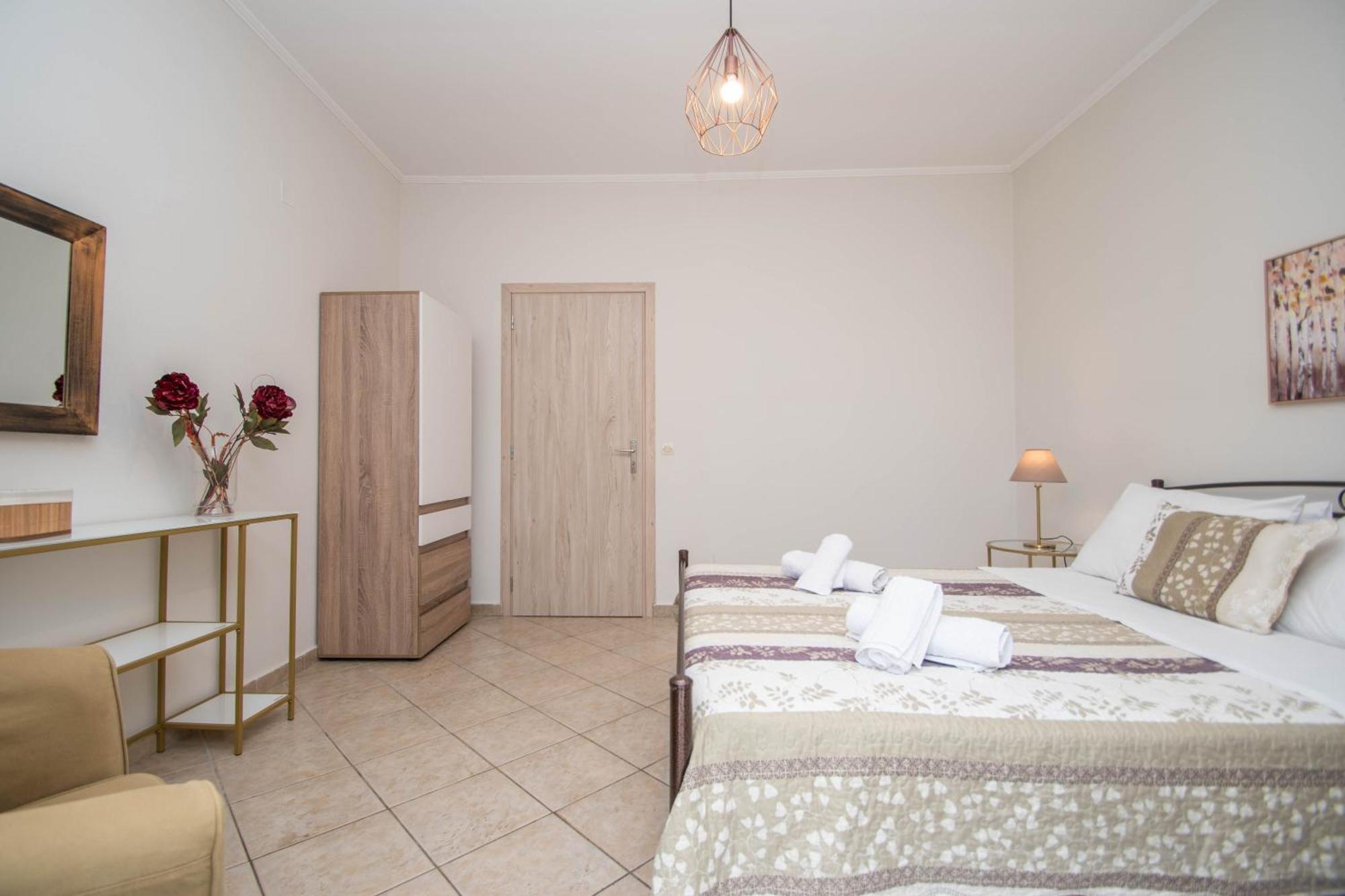 Dora's Apartament Laganas