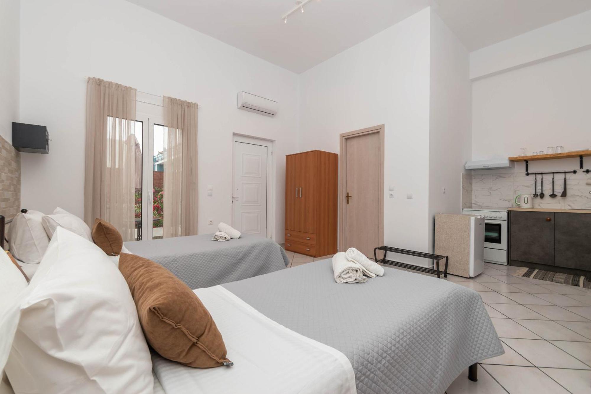 Apartament Dora's Laganas