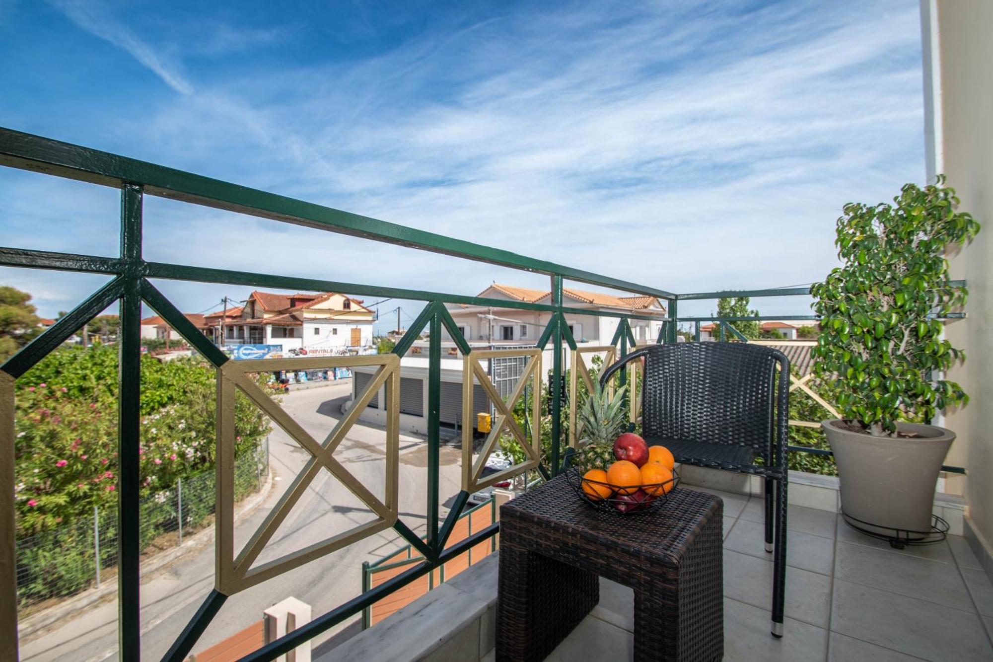 Dora's Apartament Laganas